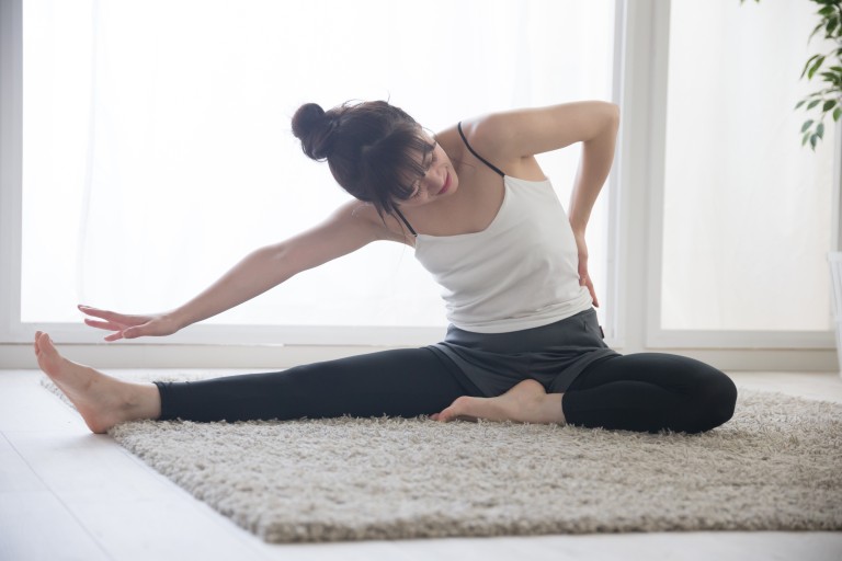 【自宅で簡単ストレッチ】反り腰・左右差のある腰痛・骨盤の歪み予防ストレッチ