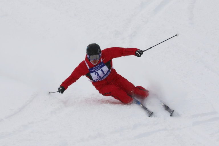冬限定スポーツ！！スキーの魅力について解説してみた